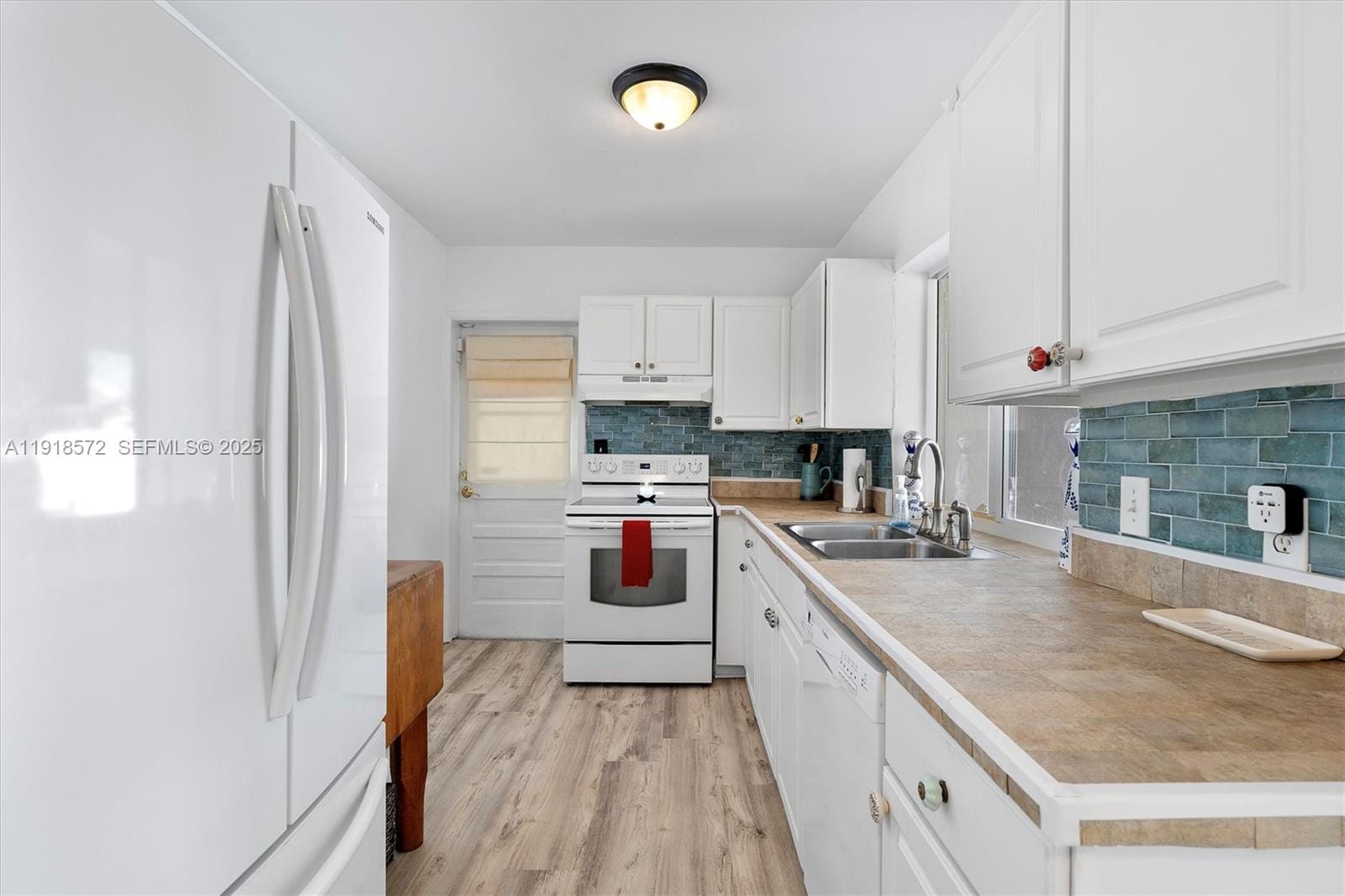2012 NW 11th Avenue, Fort Lauderdale, FL 33311 photo 6