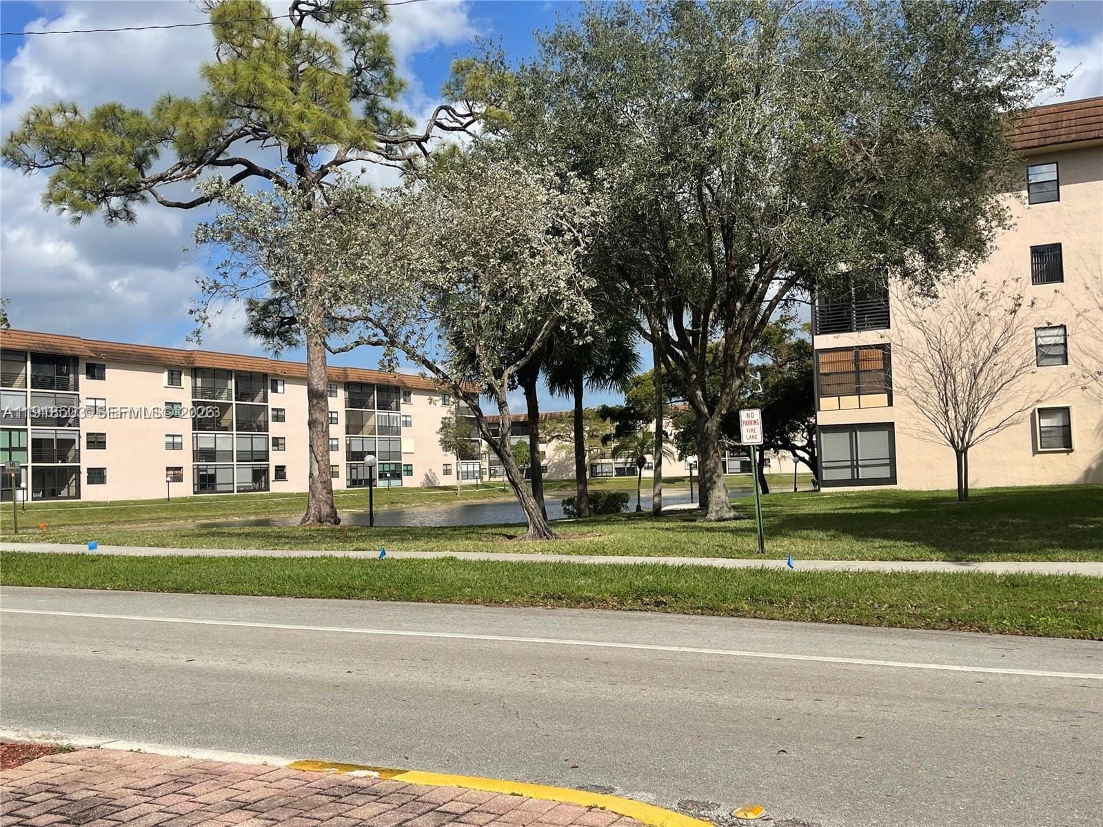 4940 E Sabal Palm Boulevard 302, Tamarac, FL 33319