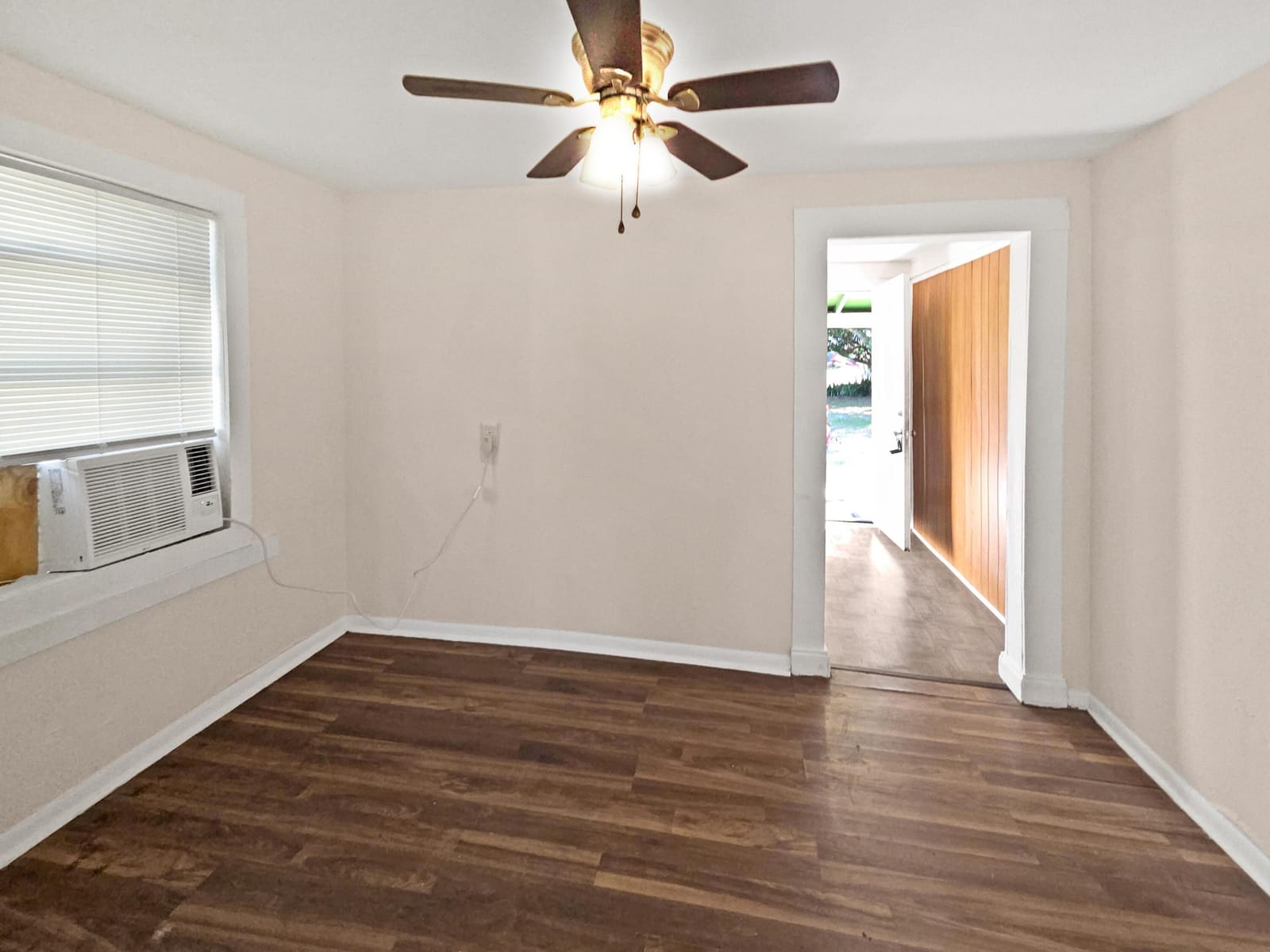 518 N 15th Street, Fort Pierce, FL 34950 photo 4