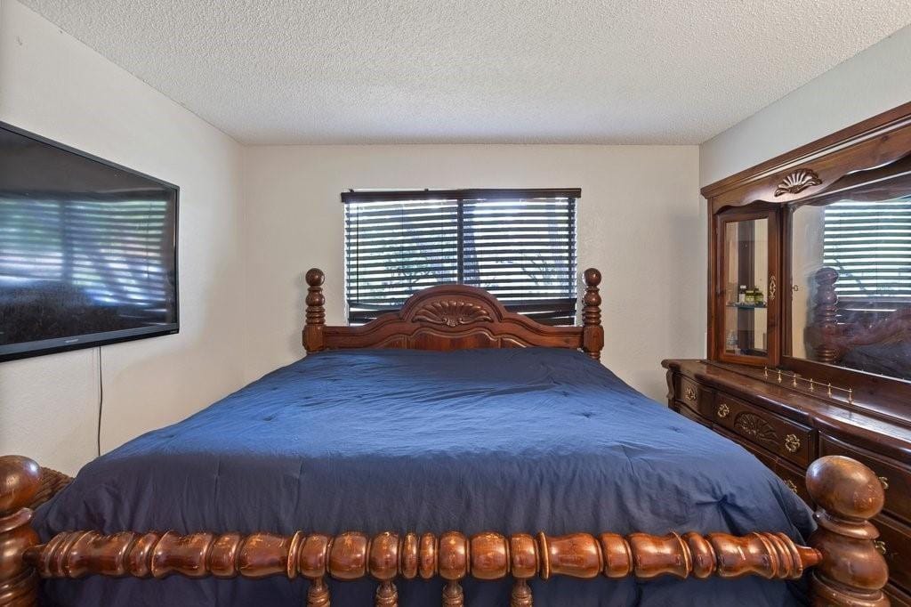 9824 NW 36th Street 9824 — photo 10