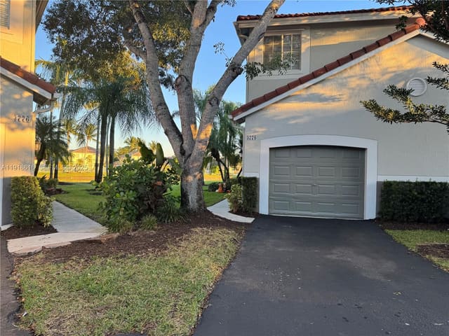 3778 San Simeon Circle, Weston, FL 33331