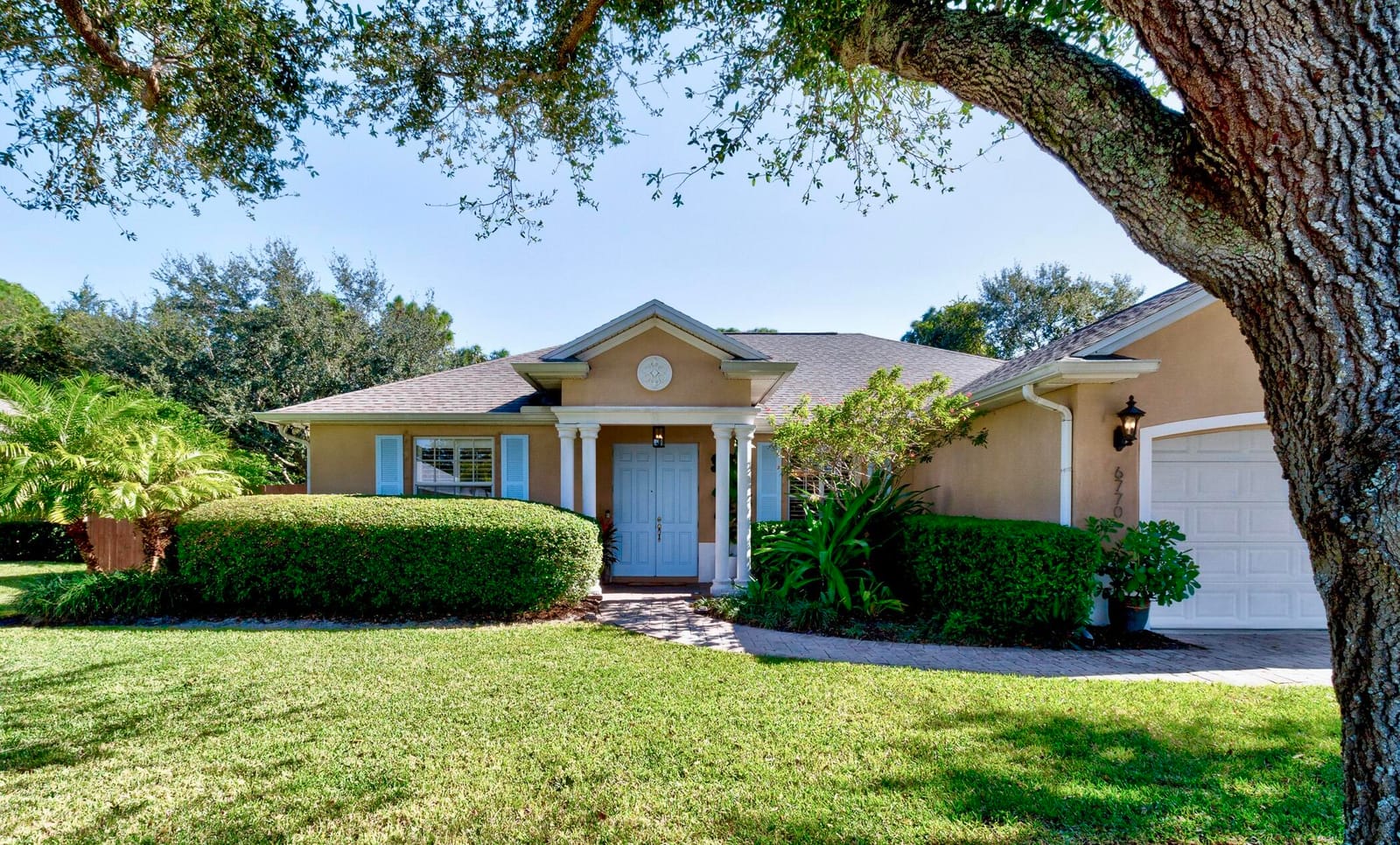 6770 49th Court, Vero Beach, FL 32967 photo 3