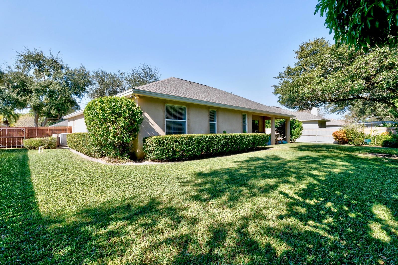 6770 49th Court, Vero Beach, FL 32967 photo 5