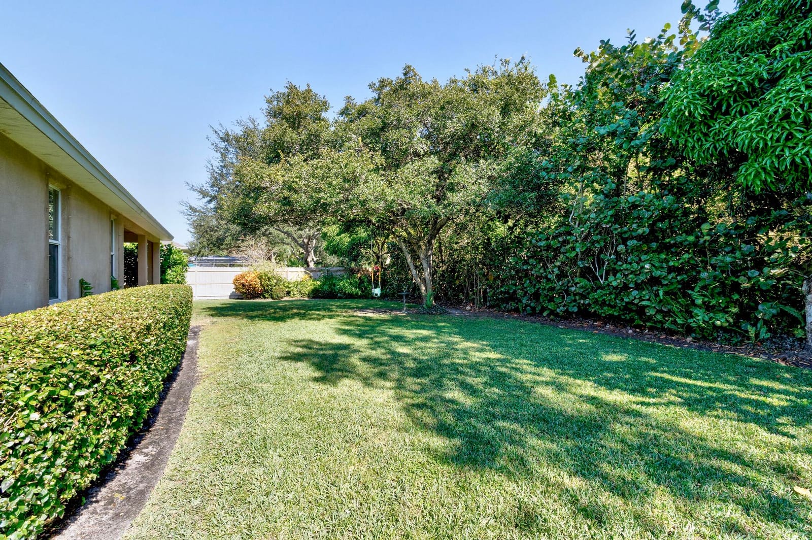 6770 49th Court, Vero Beach, FL 32967 photo 6