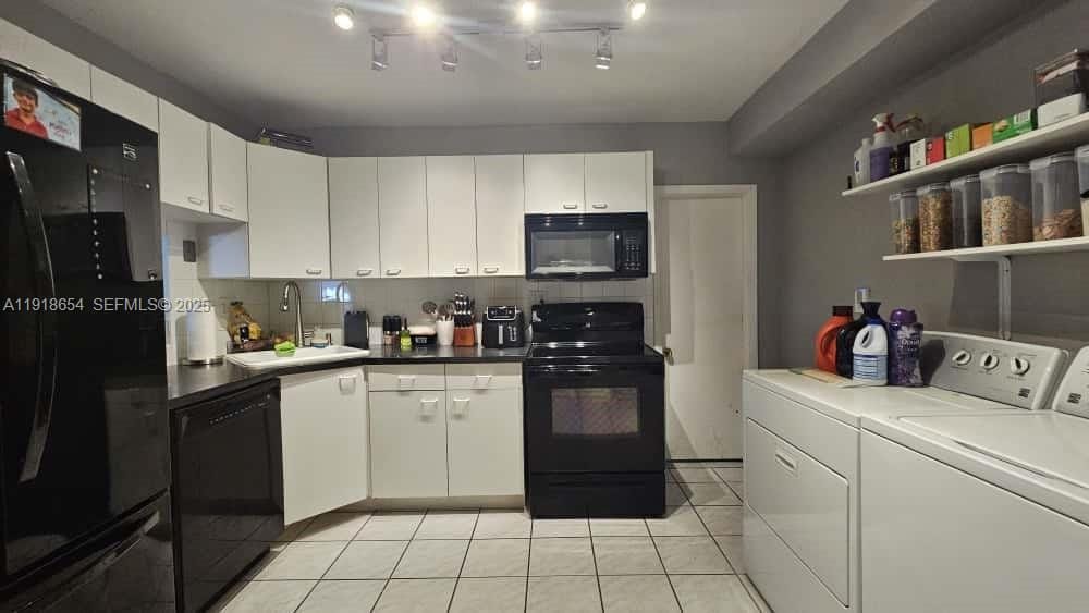 3307 NW 108th Drive 8B — photo 8