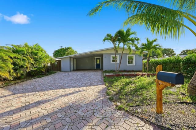 1722 N D Street, sold in Lake Worth Heights, Lake Worth Beach, FL
