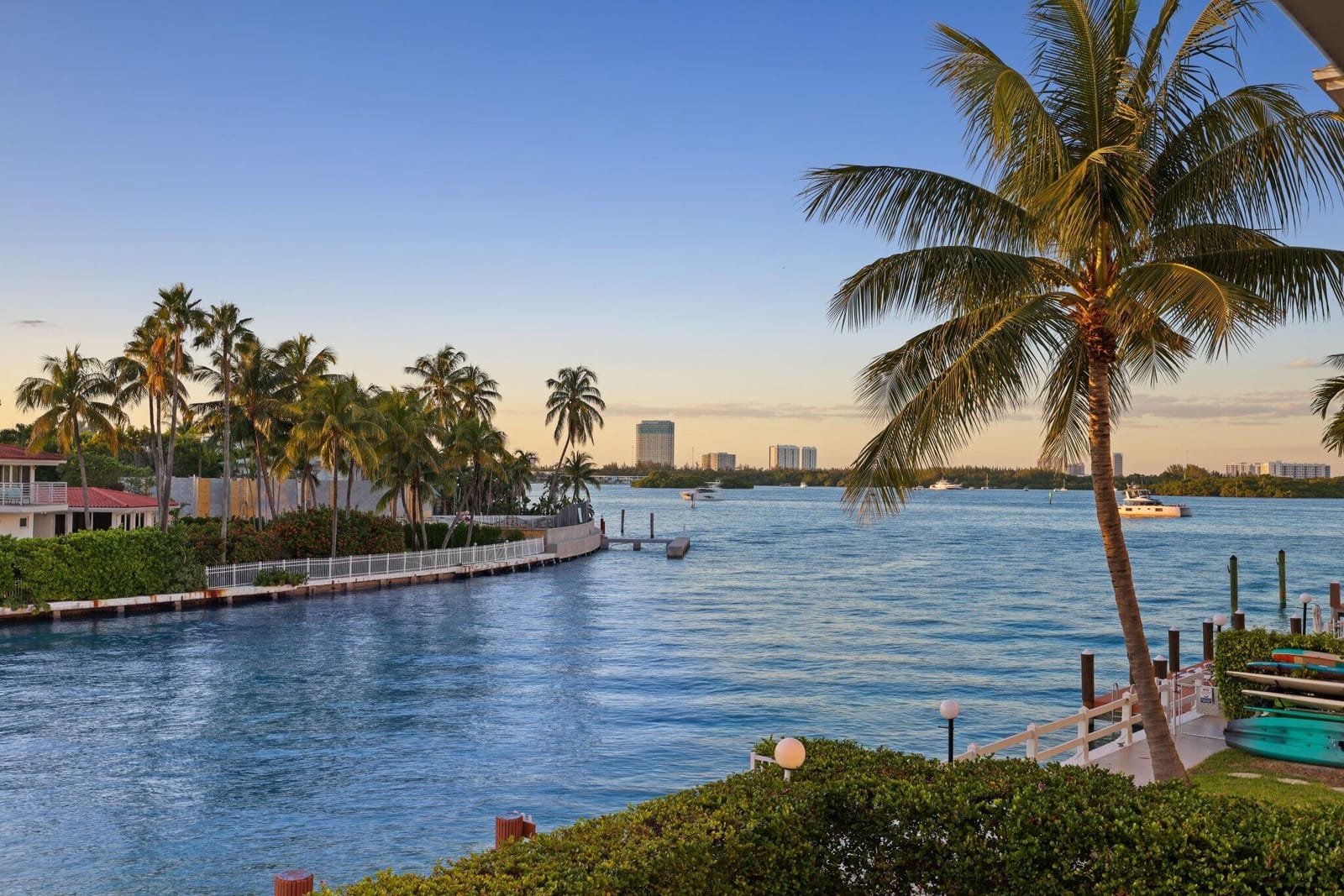 10180 W Bay Harbor Drive 2c, Bay Harbor Islands, FL 33154