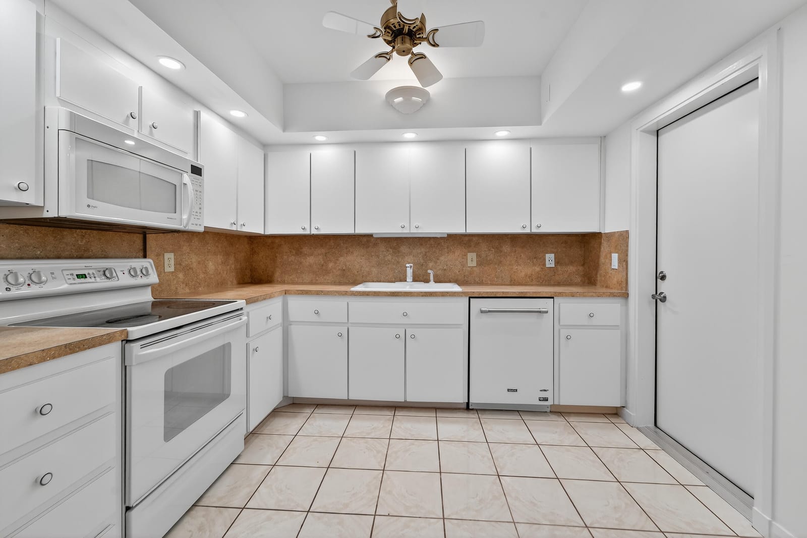 6 Concourse Drive A, Jupiter, FL 33469 photo 3