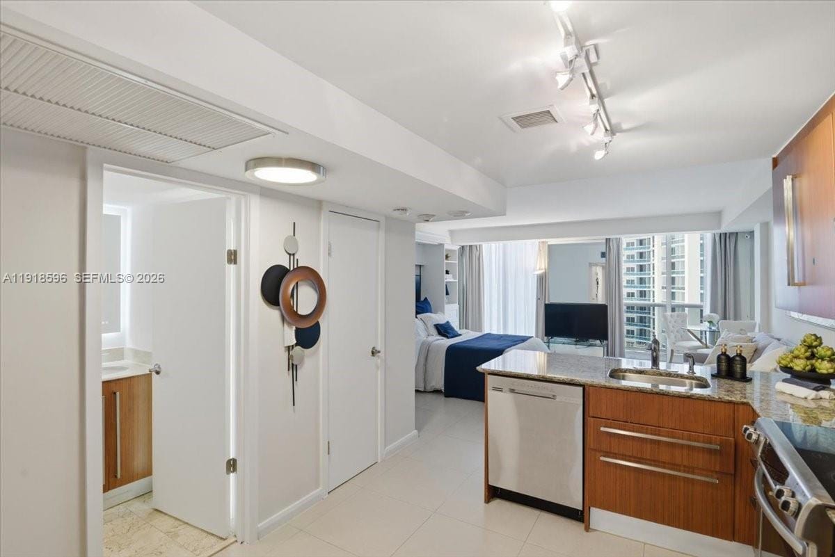10275 Collins Avenue 1101 — photo 10
