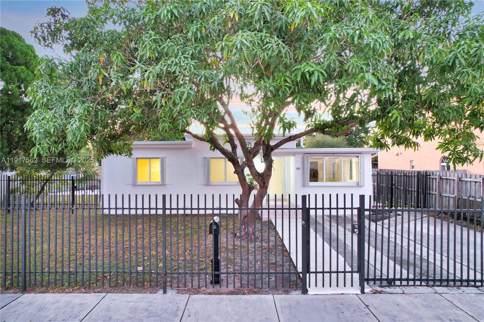 88 SW 29th Avenue, Miami, FL 33135