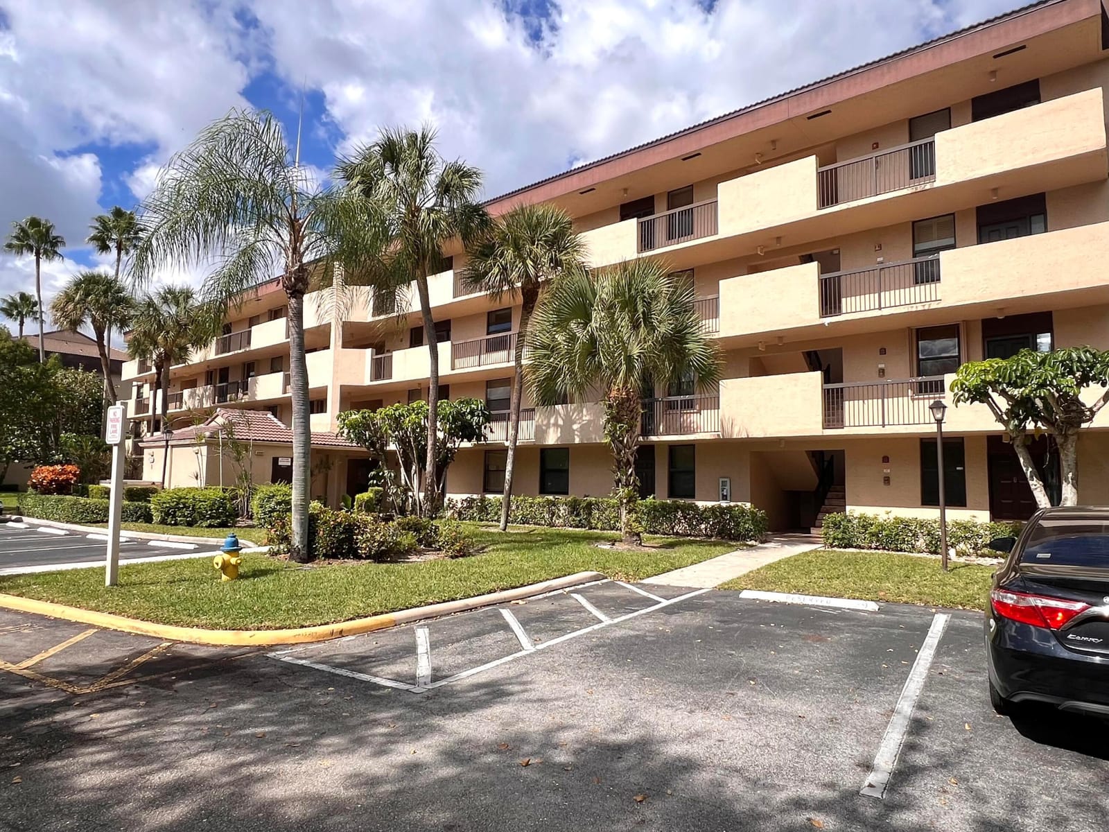 2660 Carambola Circle N 205 — photo 3