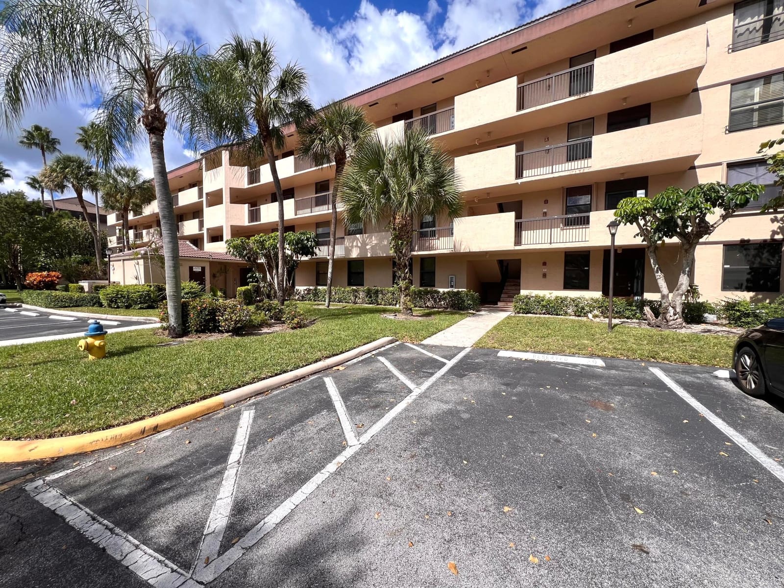 2660 Carambola Circle N 205 — photo 4