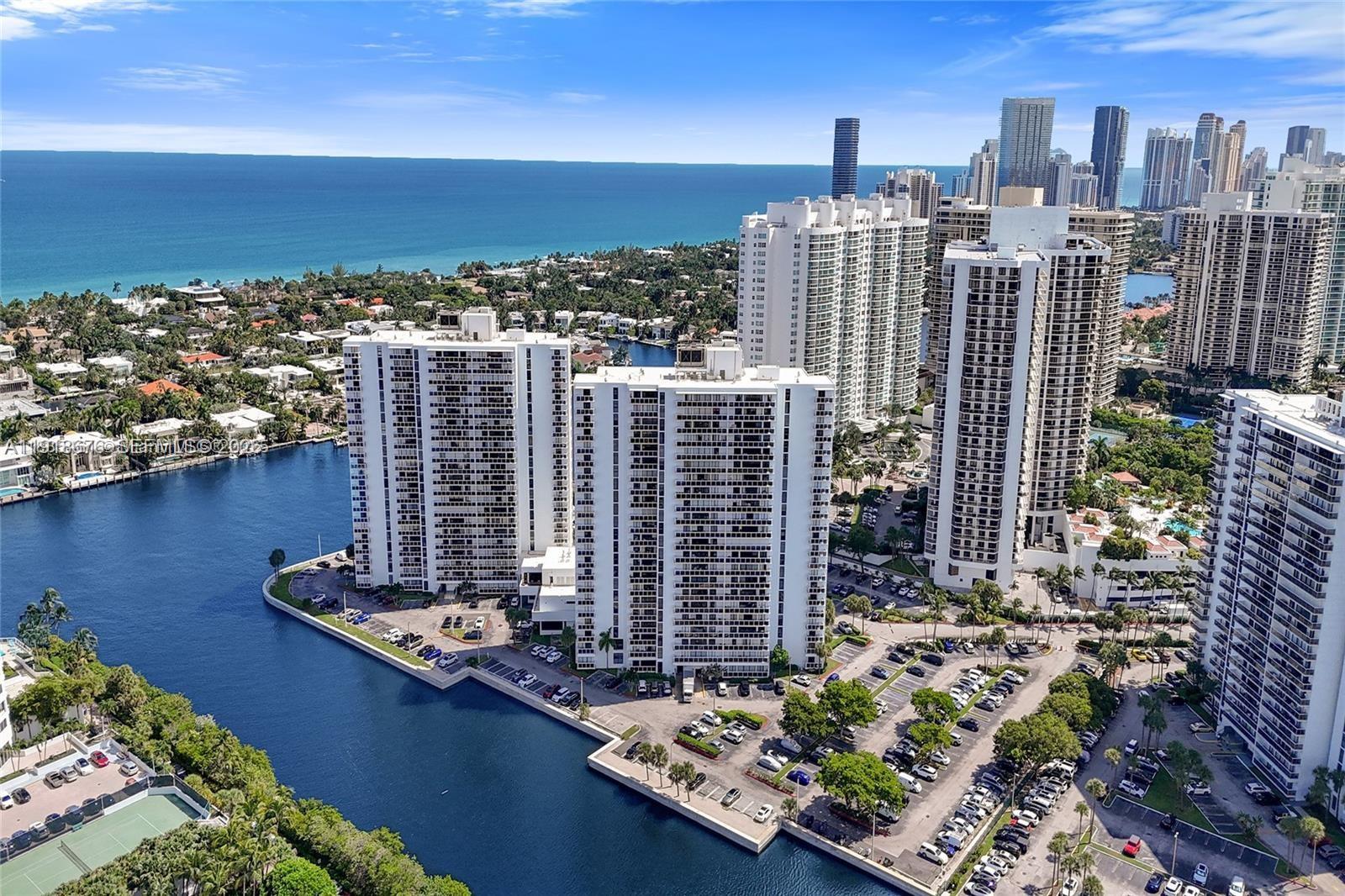 20515 E Country Club Drive 541, Aventura, FL 33180, Aventura