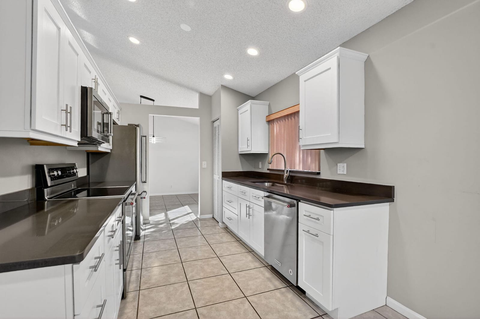 6185 NW 77 Place — photo 12