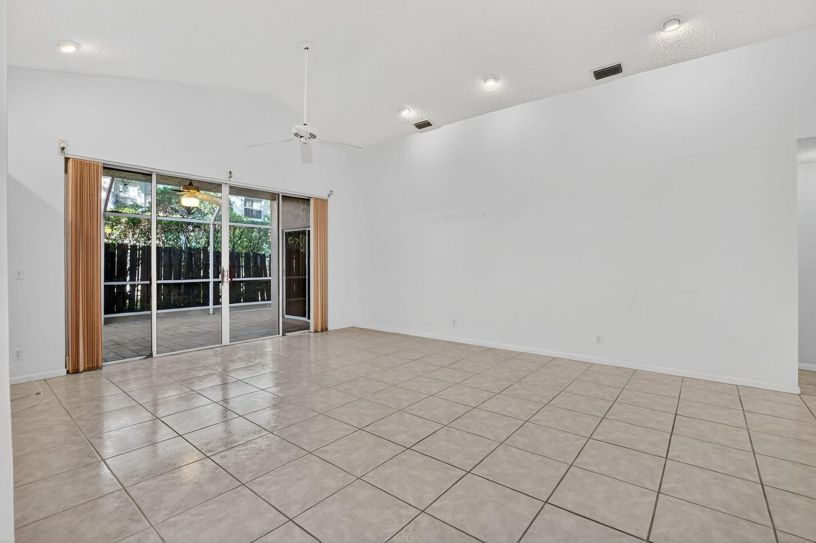 6185 NW 77 Place — photo 7