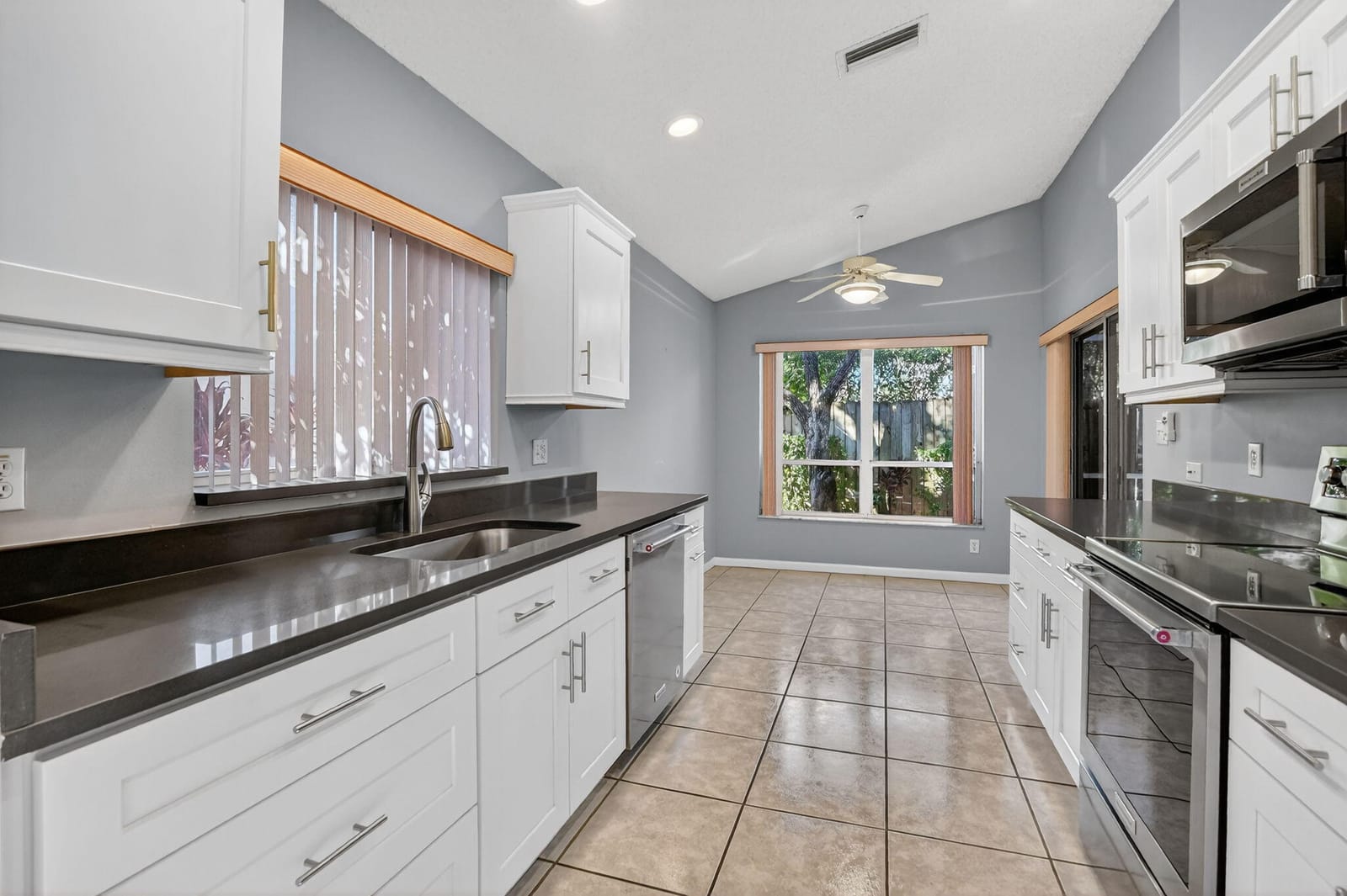 6185 NW 77 Place — photo 9