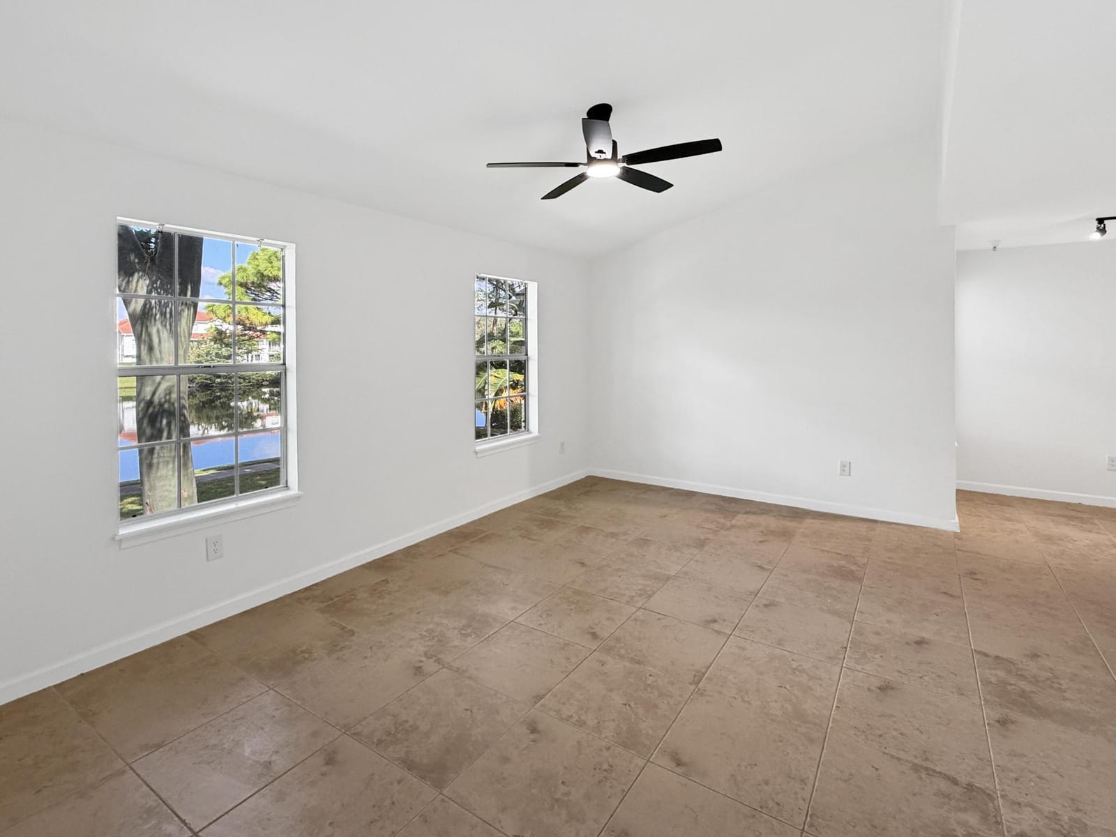 1215 Crystal Way L, Delray Beach, FL 33444 photo 5