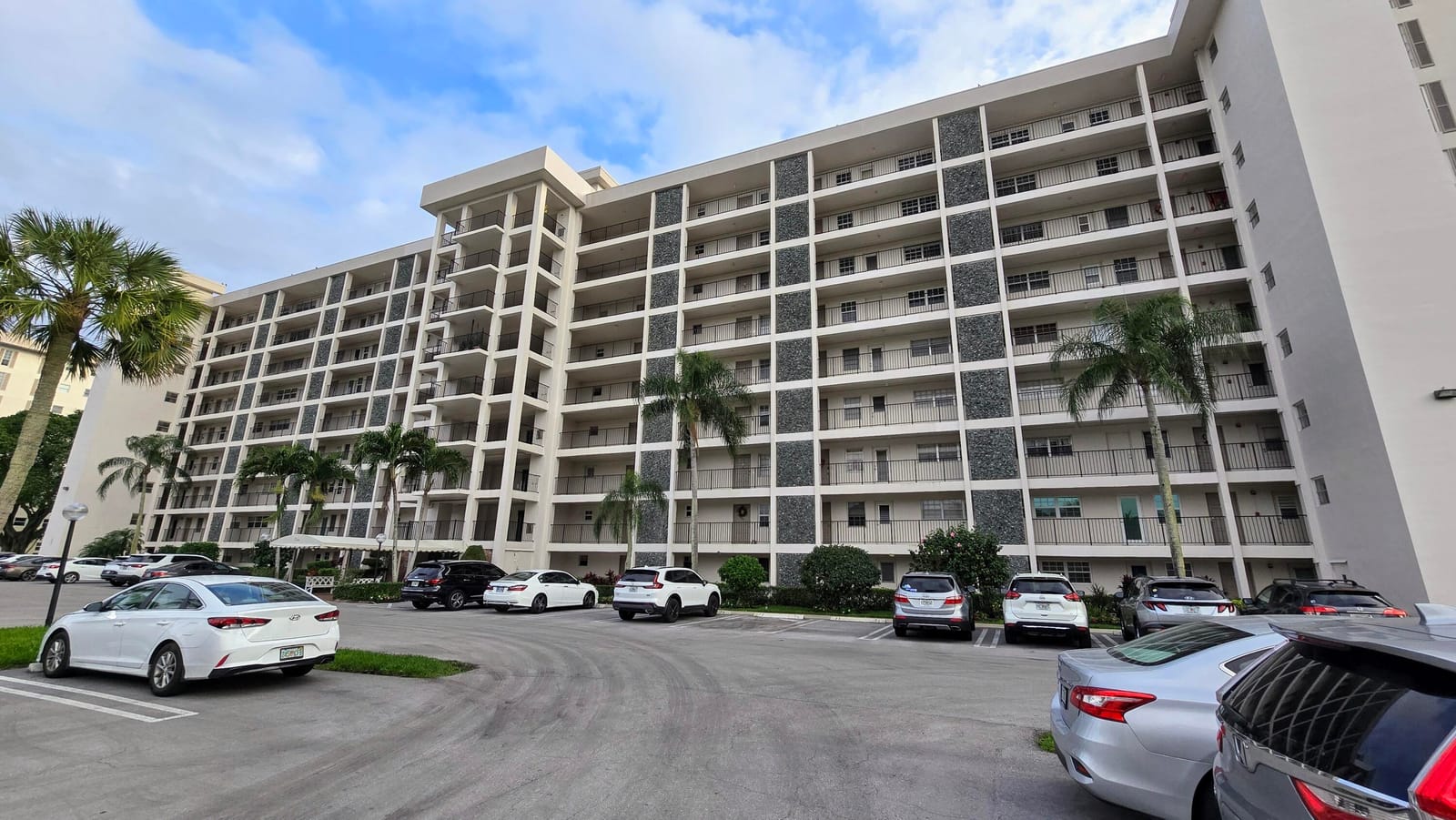 3100 N Palm Aire Drive 604, Pompano Beach, FL 33069