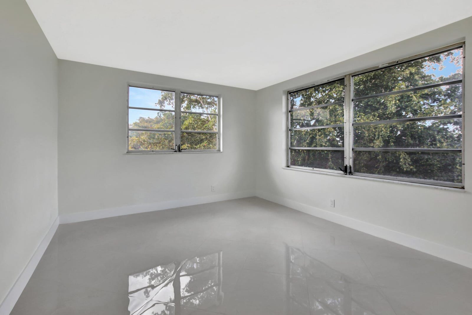 5275 NW 10th Court 405, Plantation, FL 33313 photo 18