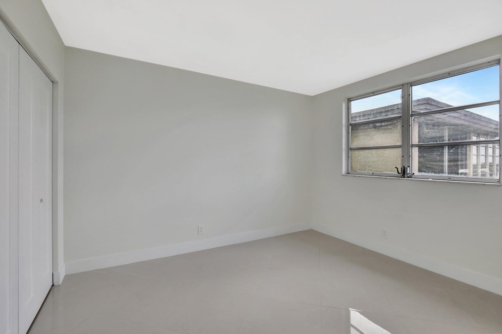 5275 NW 10th Court 405, Plantation, FL 33313 photo 25