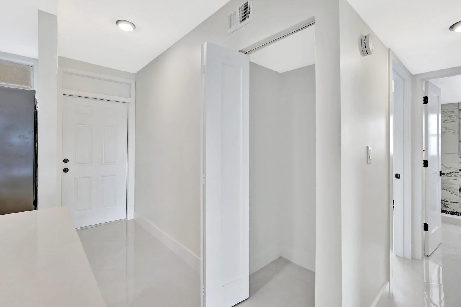 5275 NW 10th Court 405 — photo 10