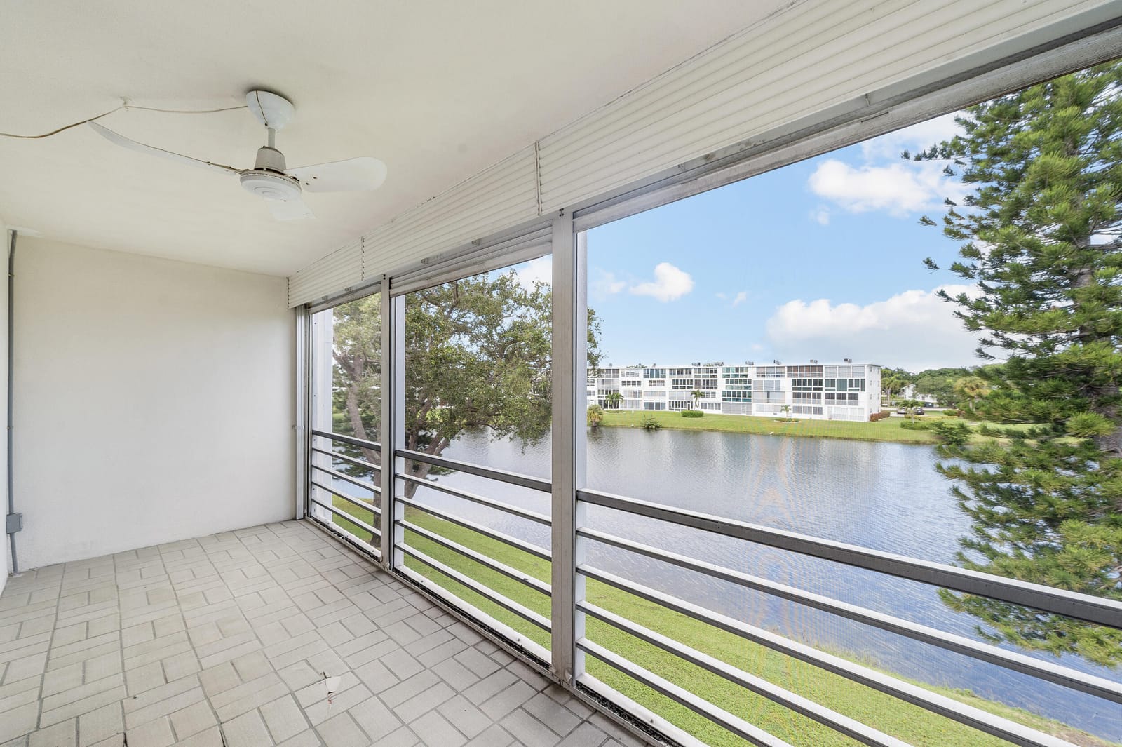 3037 Cambridge B, Deerfield Beach, FL 33442 photo 23