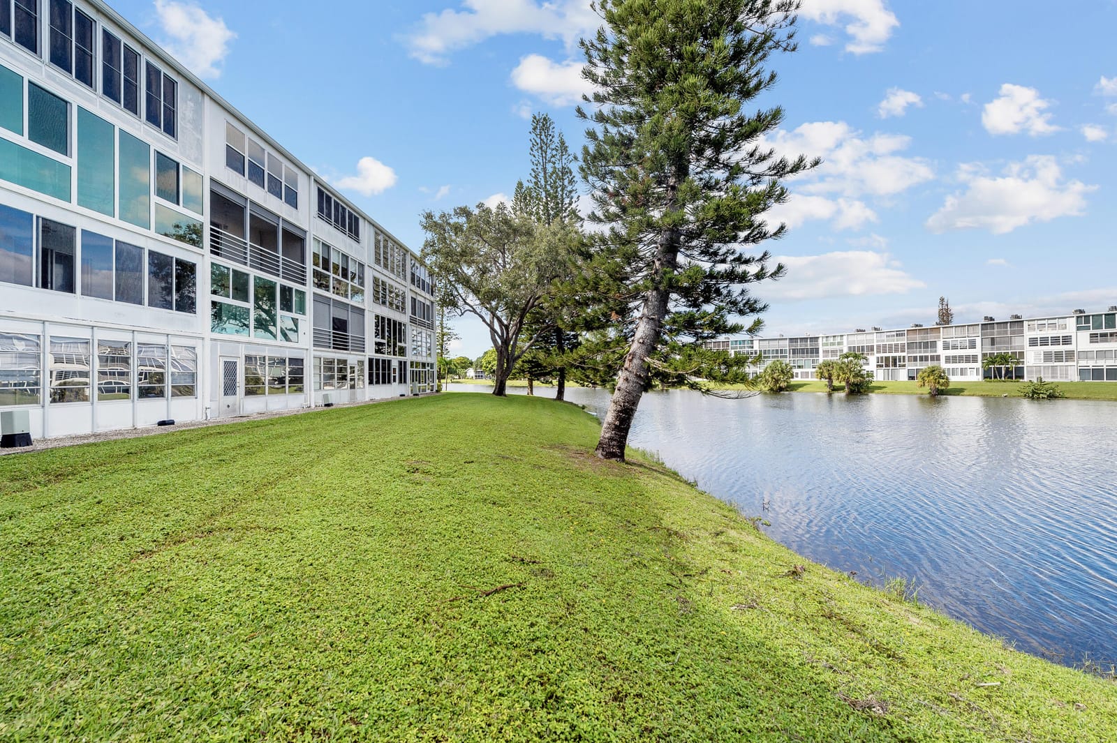 3037 Cambridge B, Deerfield Beach, FL 33442 photo 29