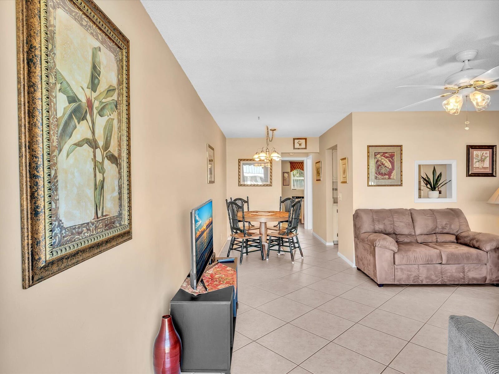 2542 S Federal Highway 0190 — photo 3