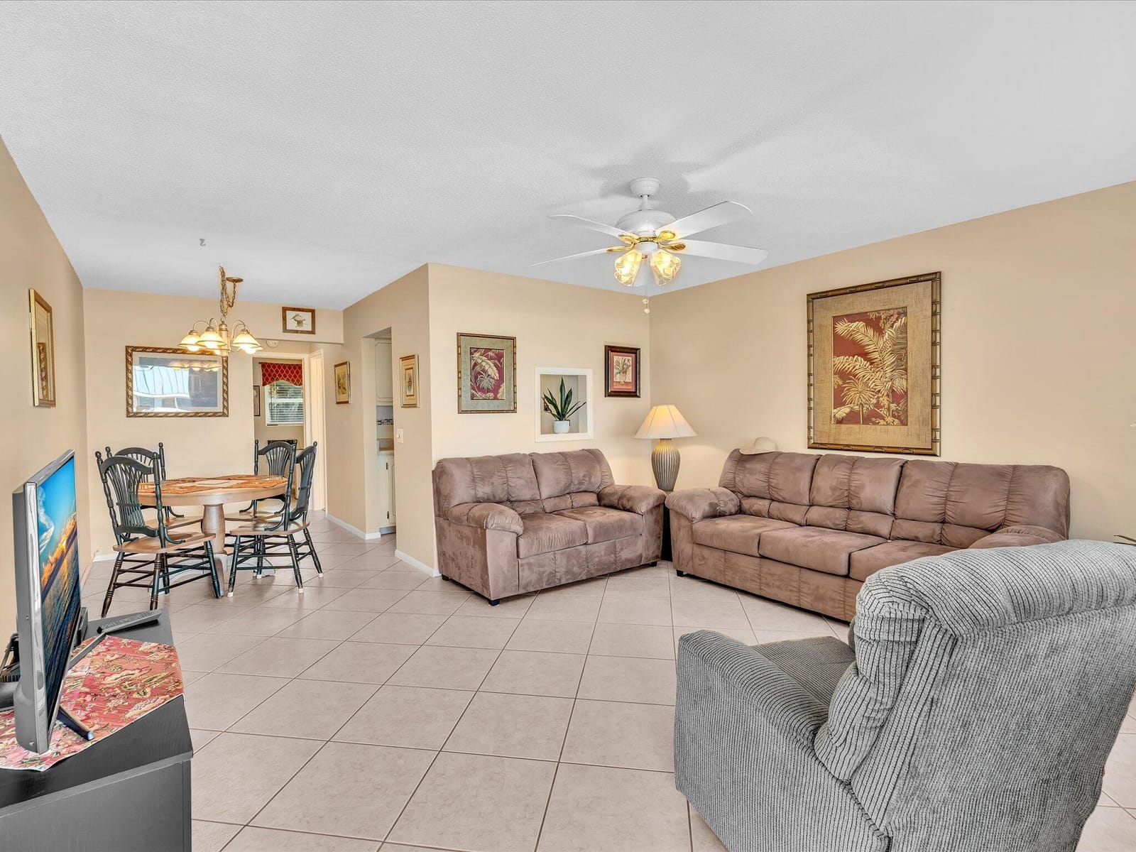 2542 S Federal Highway 0190 — photo 4