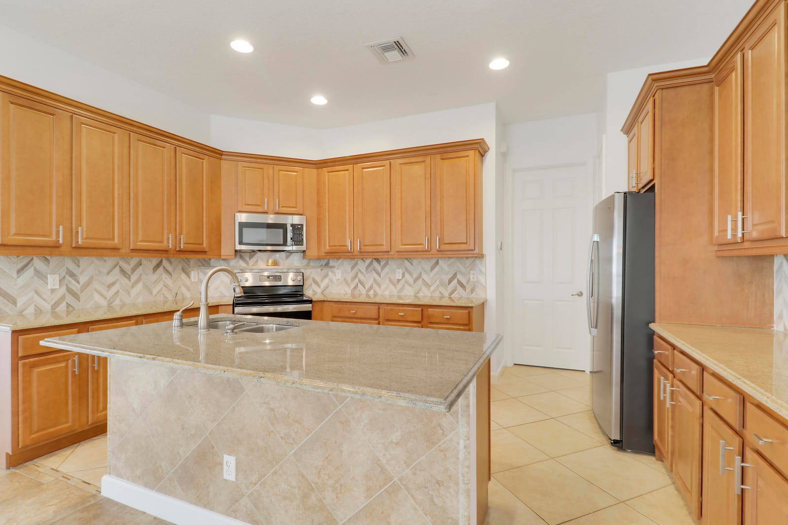 9212 Short Chip Circle — photo 12