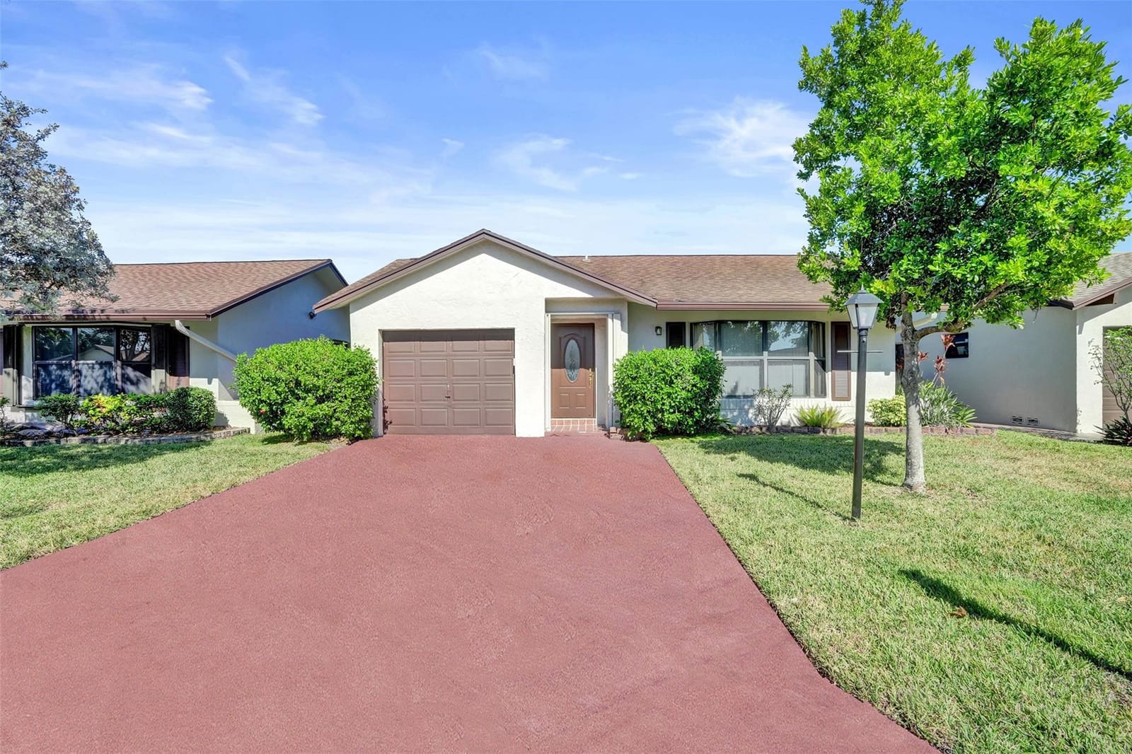 2359 SW 16th Drive, Deerfield Beach, FL 33442 photo 2