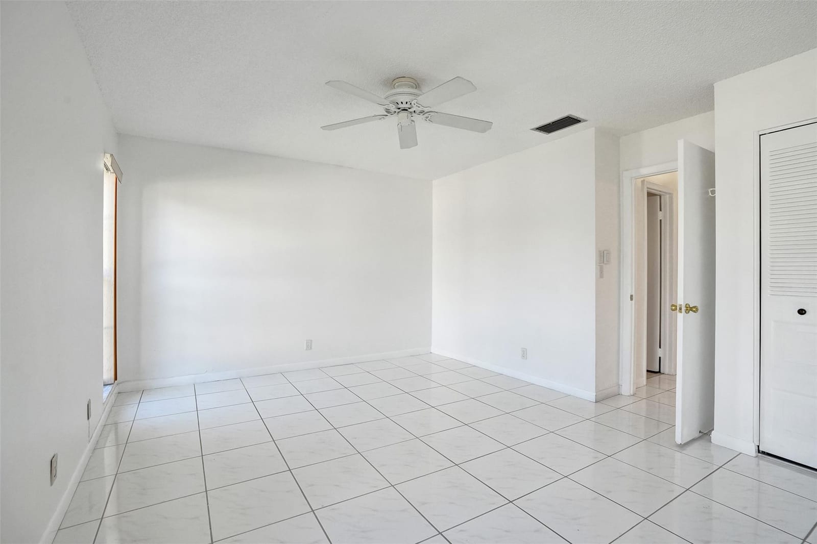 2359 SW 16th Drive, Deerfield Beach, FL 33442 photo 18
