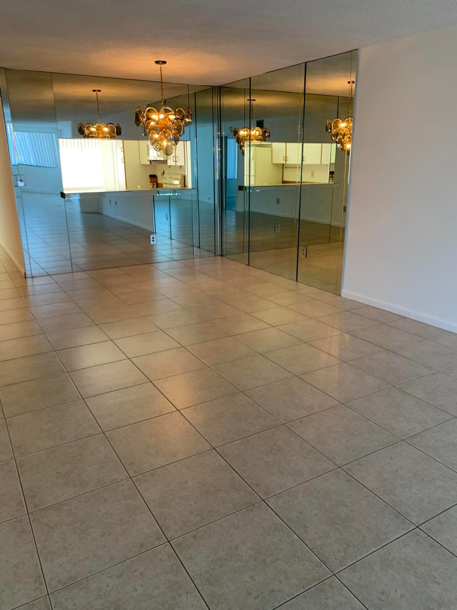 9531 N Belfort Circle 111, Tamarac, FL 33321 photo 13