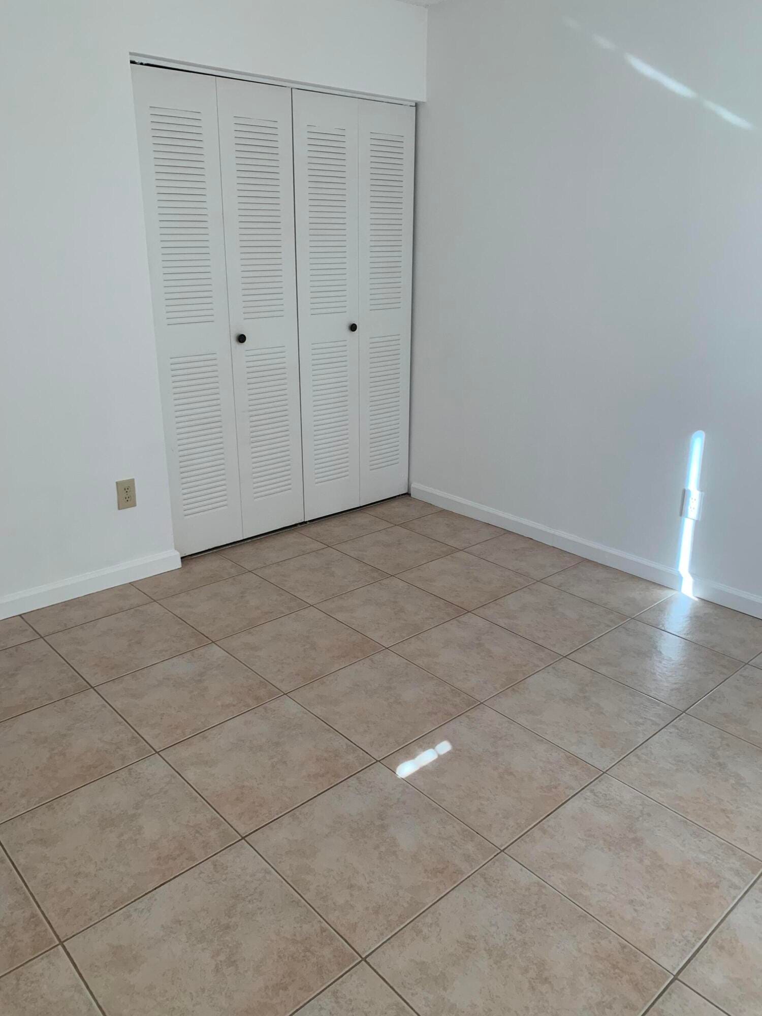 9531 N Belfort Circle 111, Tamarac, FL 33321 photo 24