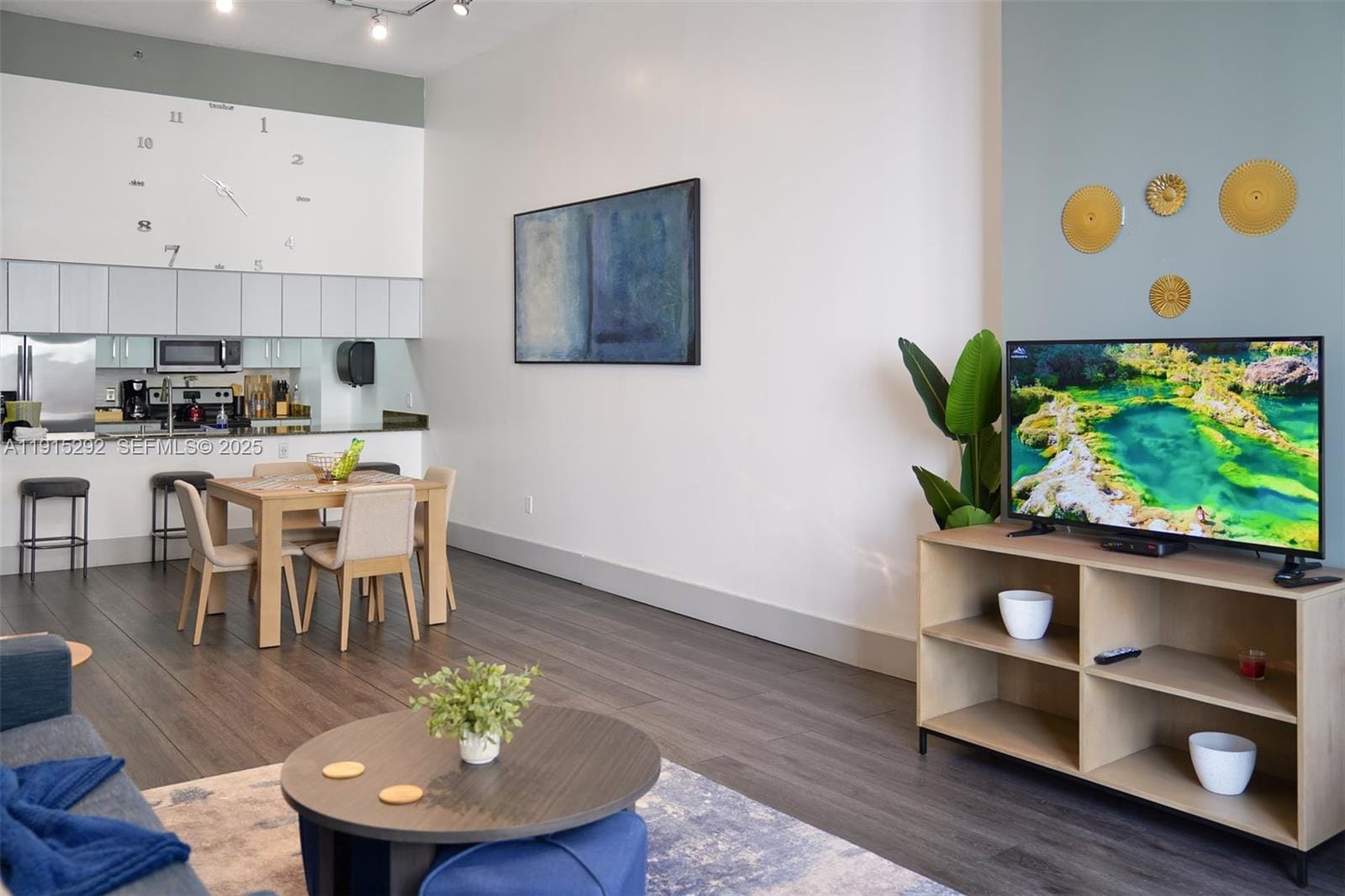 1200 Brickell Bay Drive 1406 — photo 7