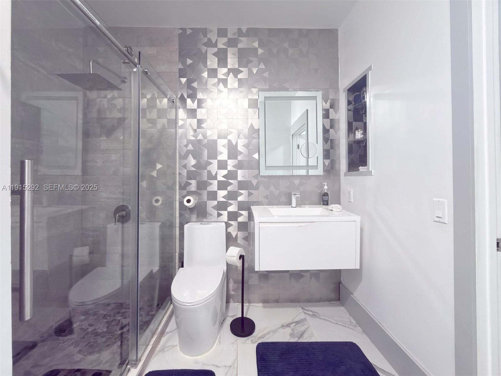 1200 Brickell Bay Drive 1406 — photo 9