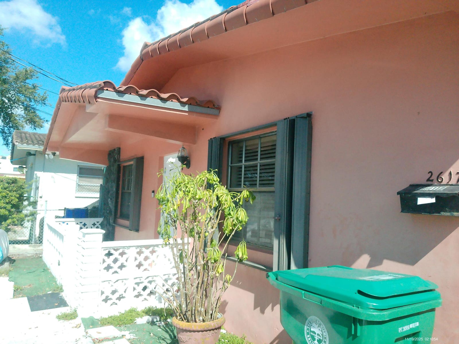2615 SW 32nd Court, Miami, FL 33133 photo 2