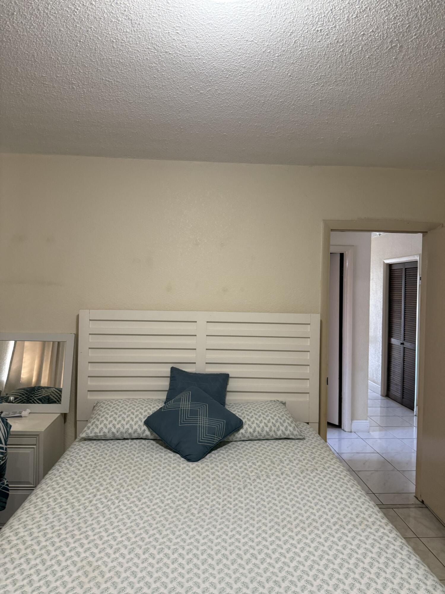 2615 SW 32nd Court, Miami, FL 33133 photo 4