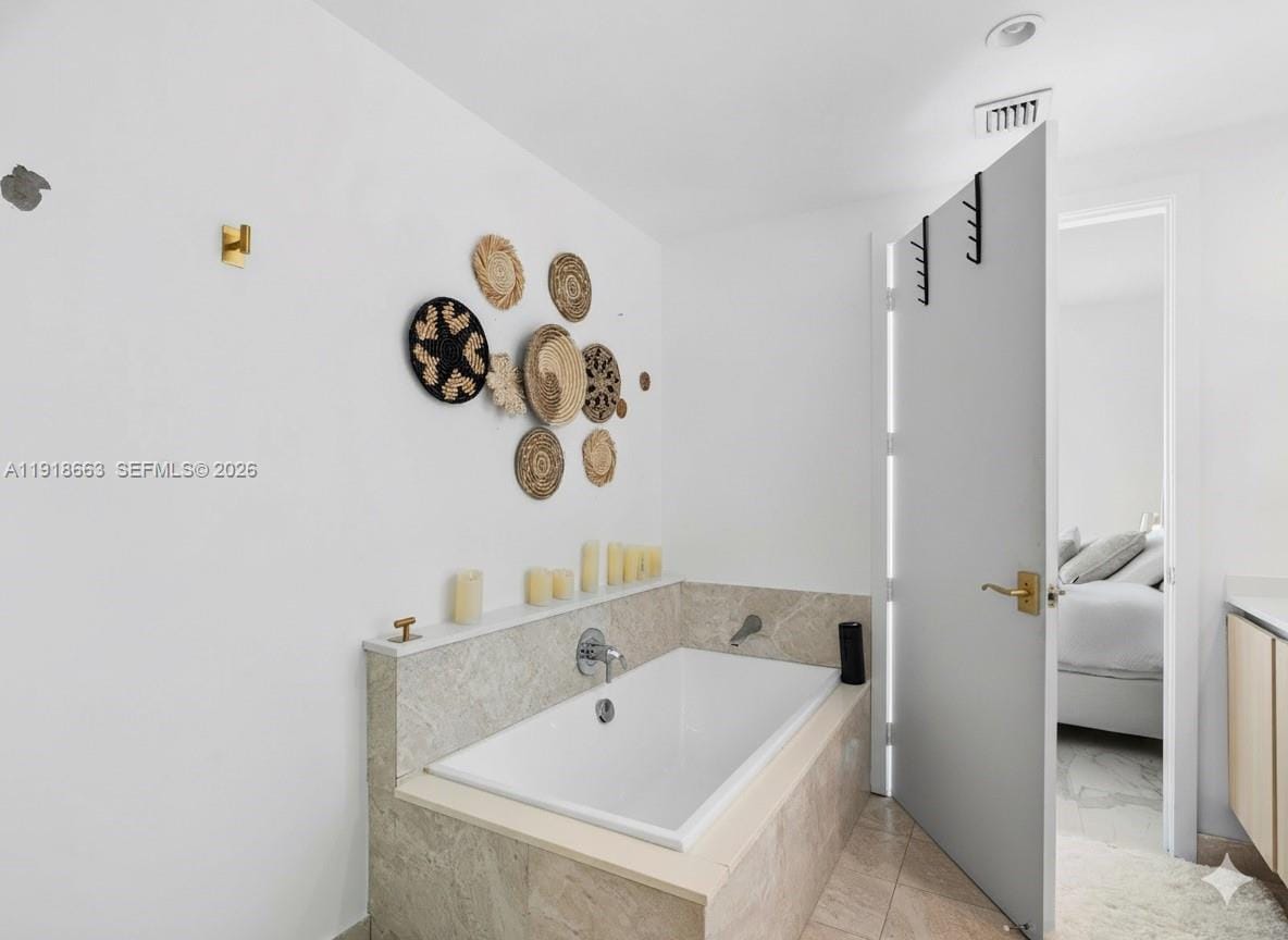 488 NE 18th Street 4610, Miami, FL 33132 photo 13
