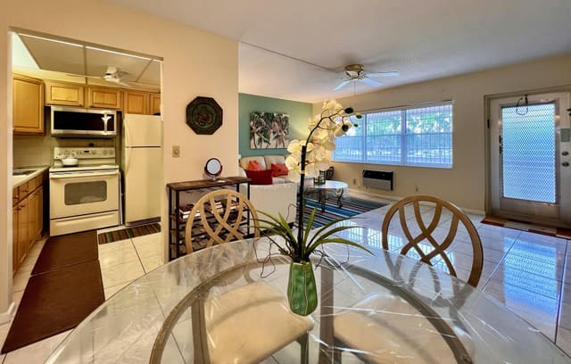 197 Bedford H, sold in Bedford Condo, West Palm Beach, FL
