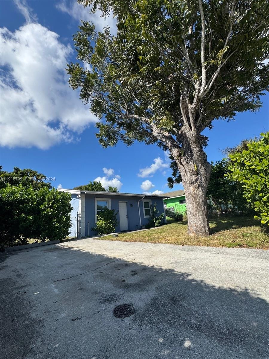 218 SW 11th Avenue, Delray Beach, FL 33444