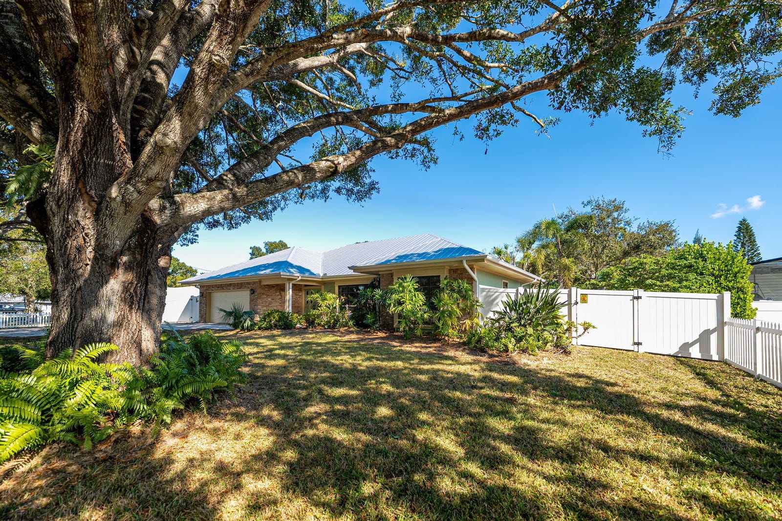 6106 Silver Oak Drive — photo 3