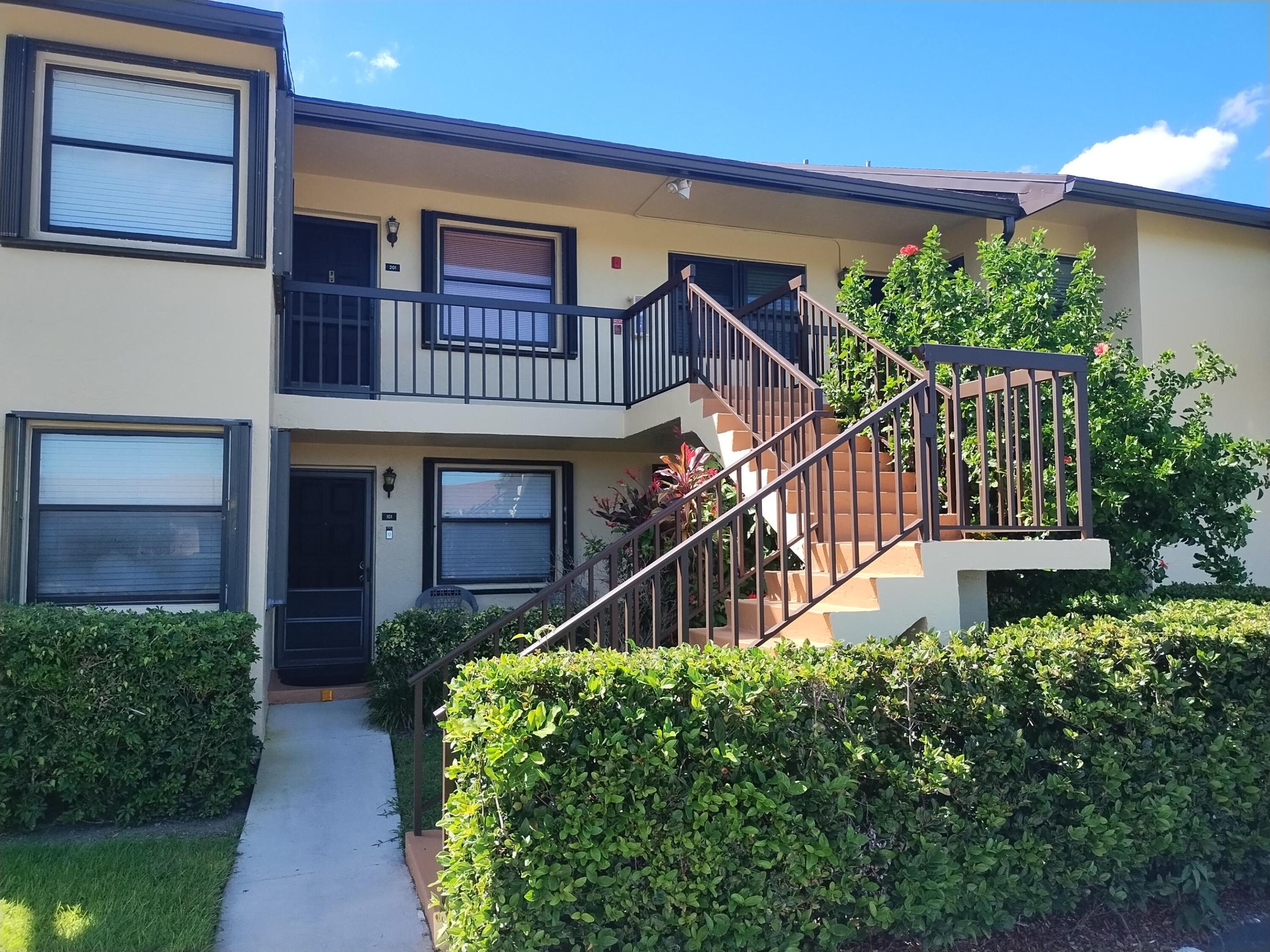 4693 Lucerne Lakes Boulevard 202, Lake Worth, FL 33467, Lake Worth