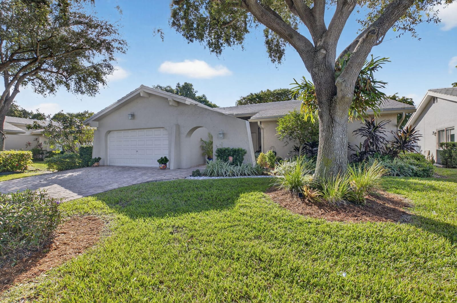 5656 Pinecrest Circle, Boca Raton, FL 33433 photo 2