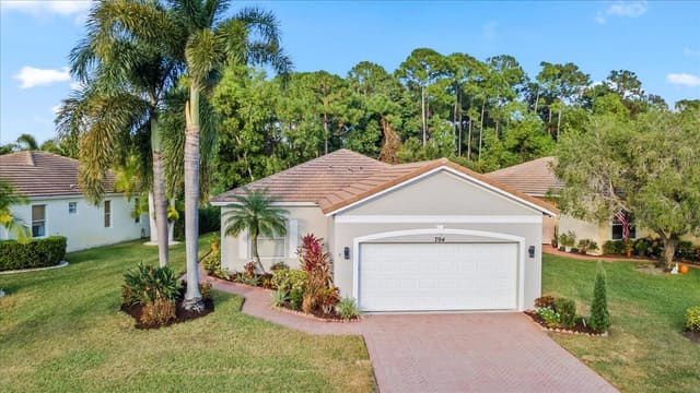 704 SW Rocky Bayou Terrace, sold in The Lakes At St Lucie West, Port St Lucie, FL