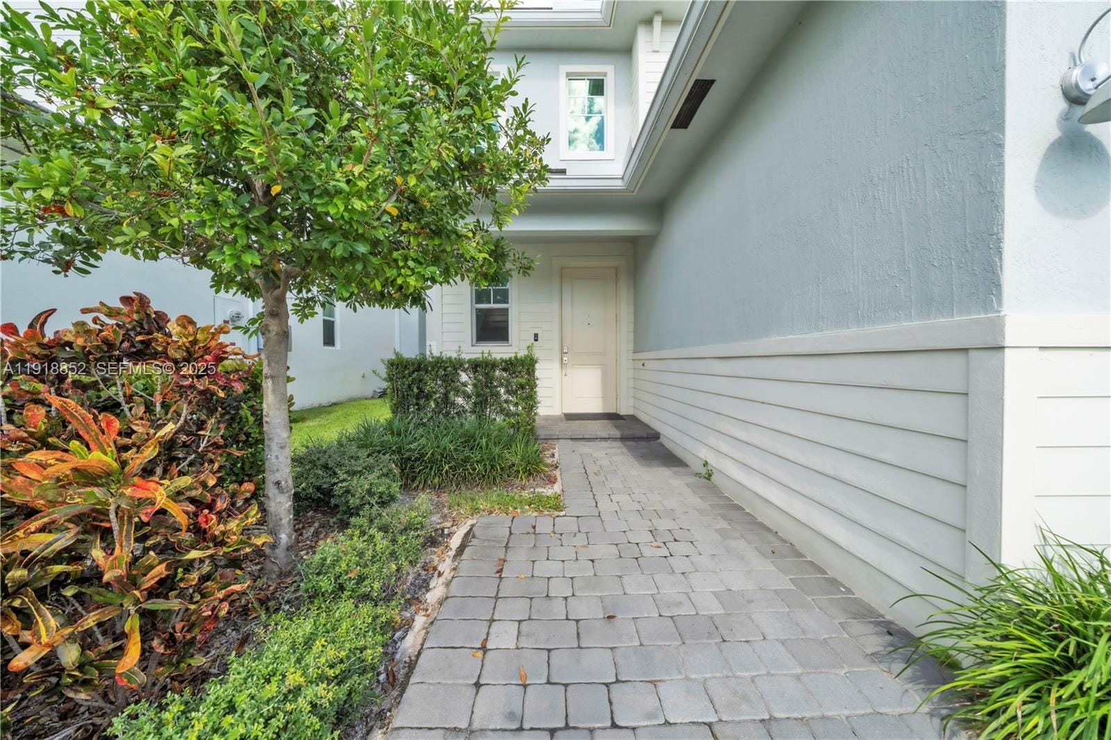 1101 Azul Court, Deerfield Beach, FL 33064 photo 3