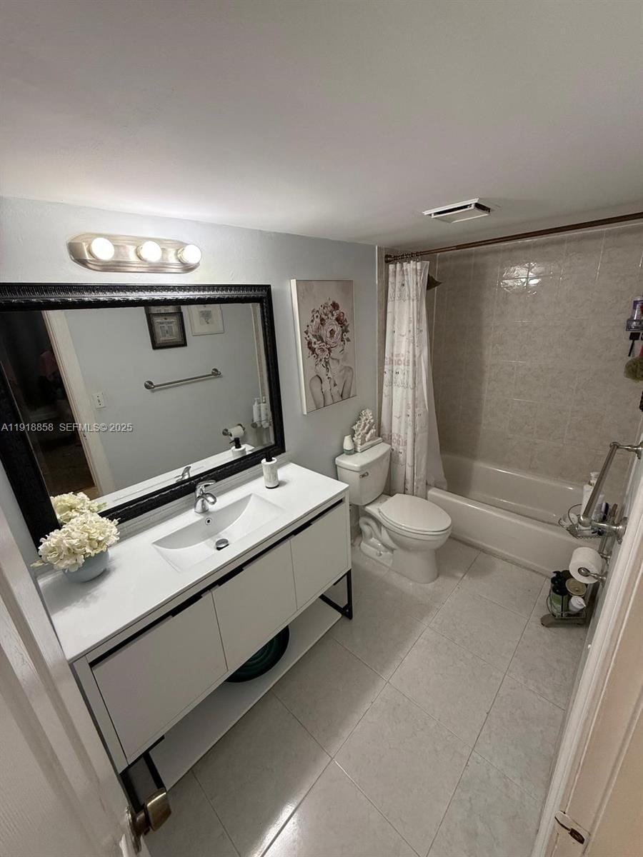 8715 Shadow Wood Boulevard 211, Coral Springs, FL 33071 photo 24