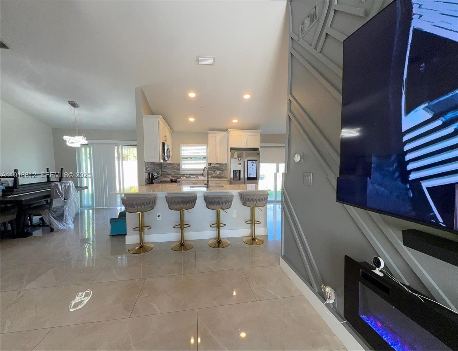 7523 SW 7th Place — photo 5