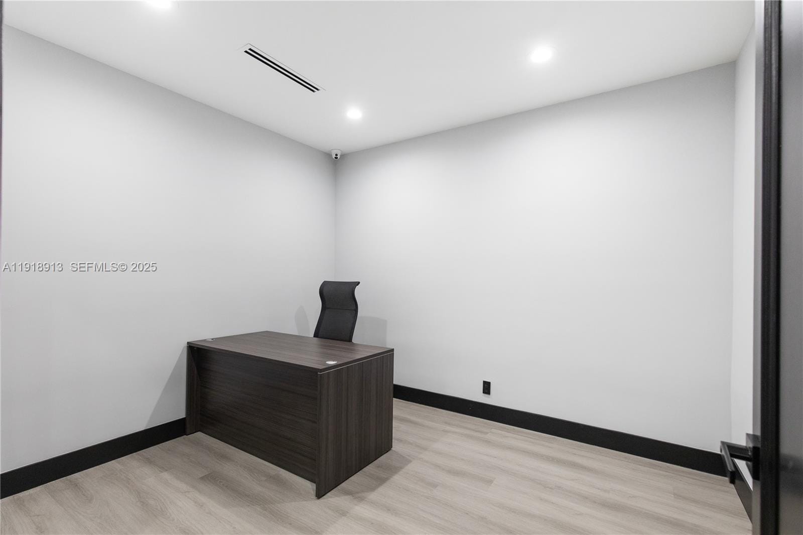 8111 NW 33rd Street, Doral, FL 33122 photo 23