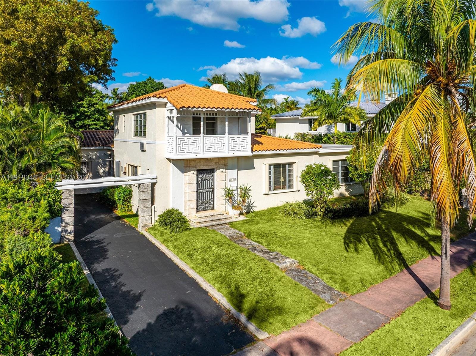 3586 Flamingo Drive, Miami Beach, FL 33140 photo 2